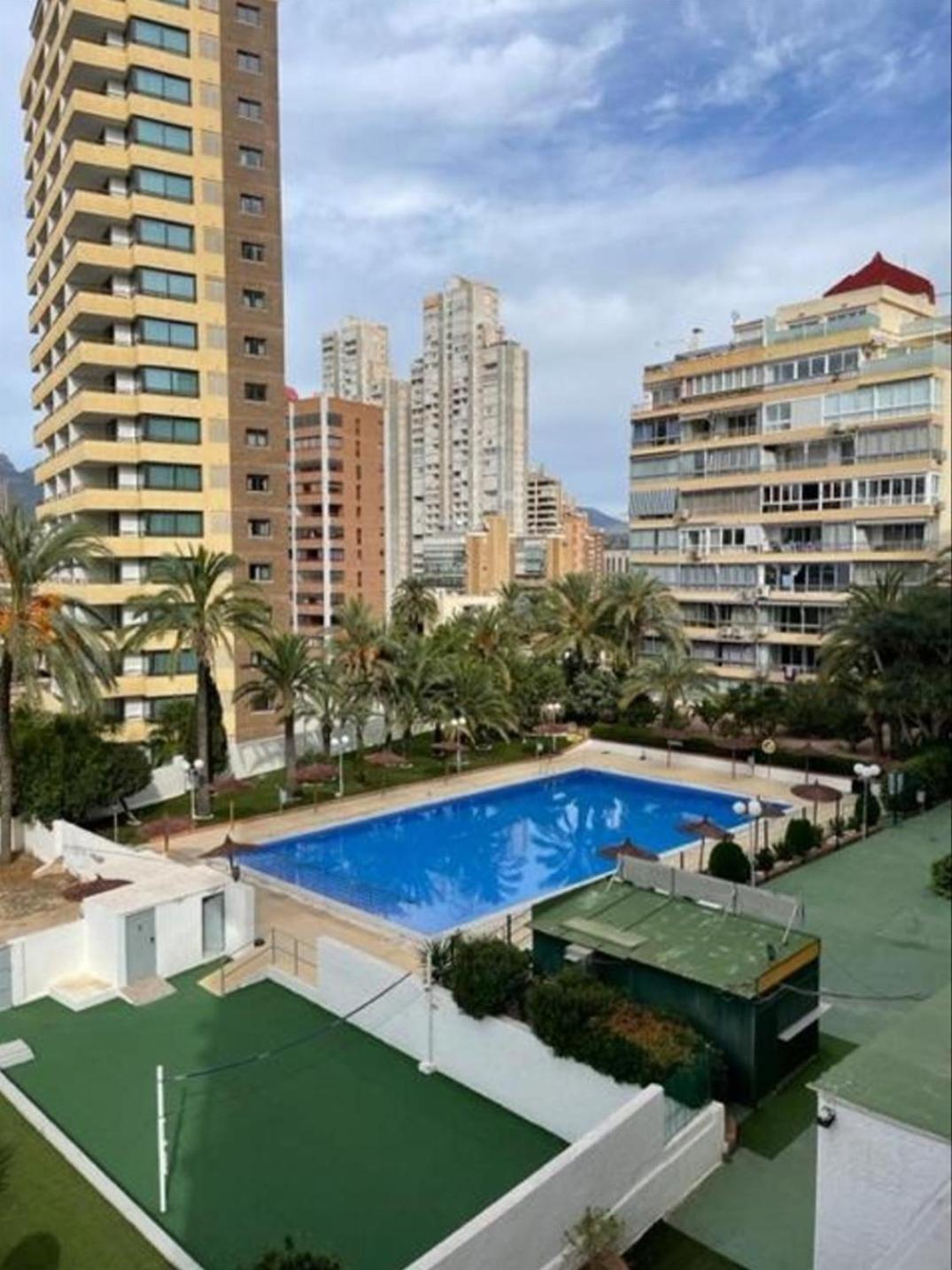 Happy Loix Wifi Aa Garage Piscina Benidorm Exteriör bild